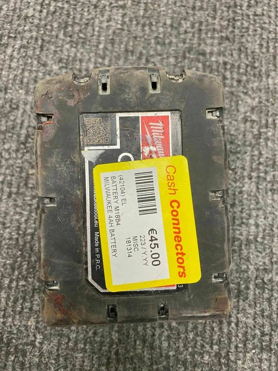 Milwaukee M18B4 4AH Battery - Image 2