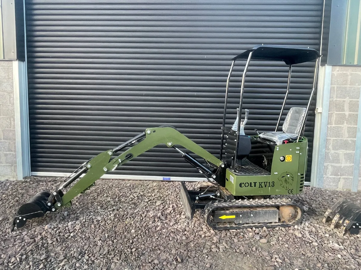New/unused Colt 1.3 ton mini digger - Image 1