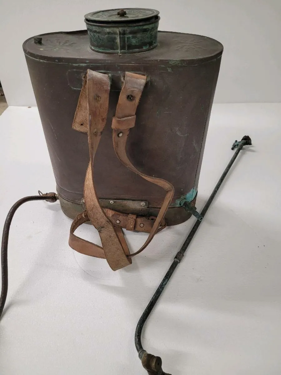 WW1 Copper knapsack sprayer - Image 1