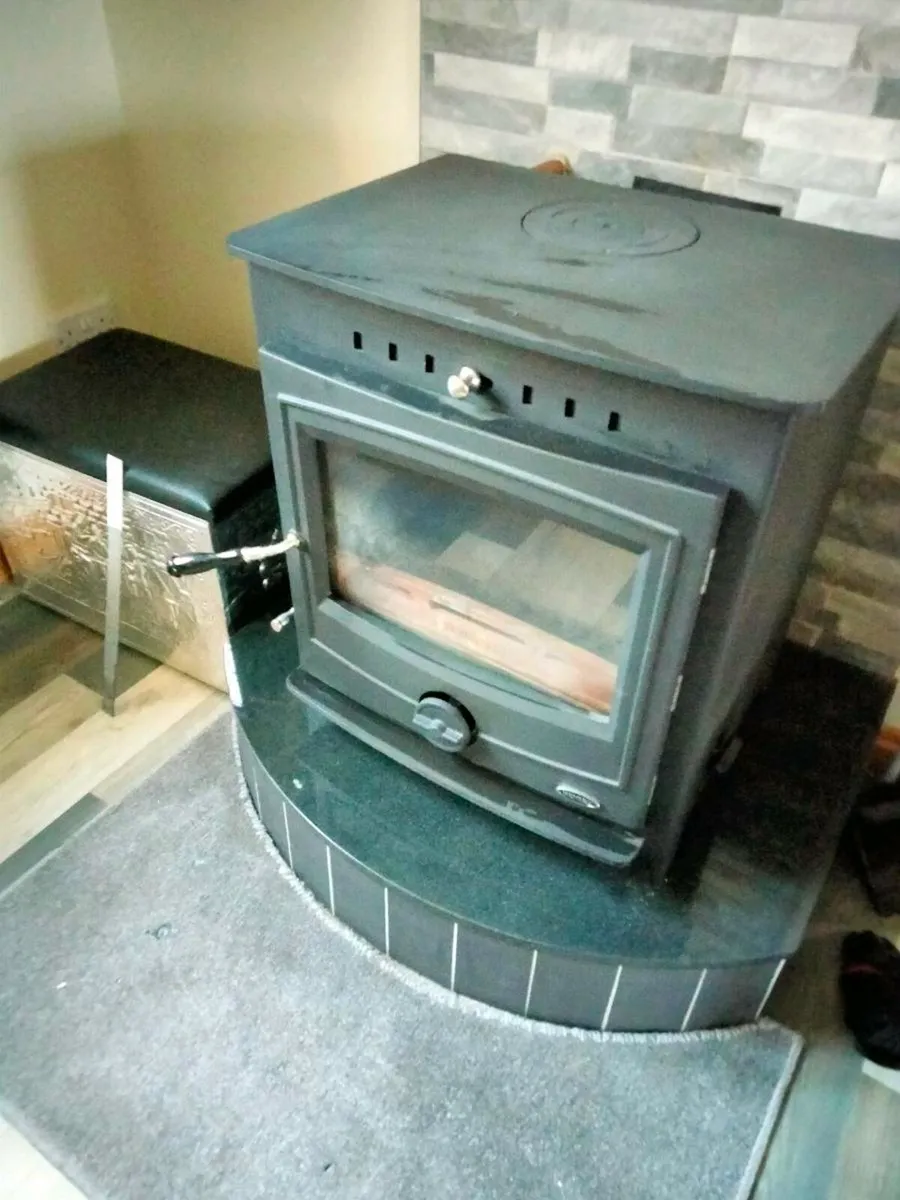 Stove - Image 1