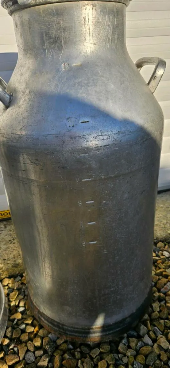 MILK CHURNS - Image 3