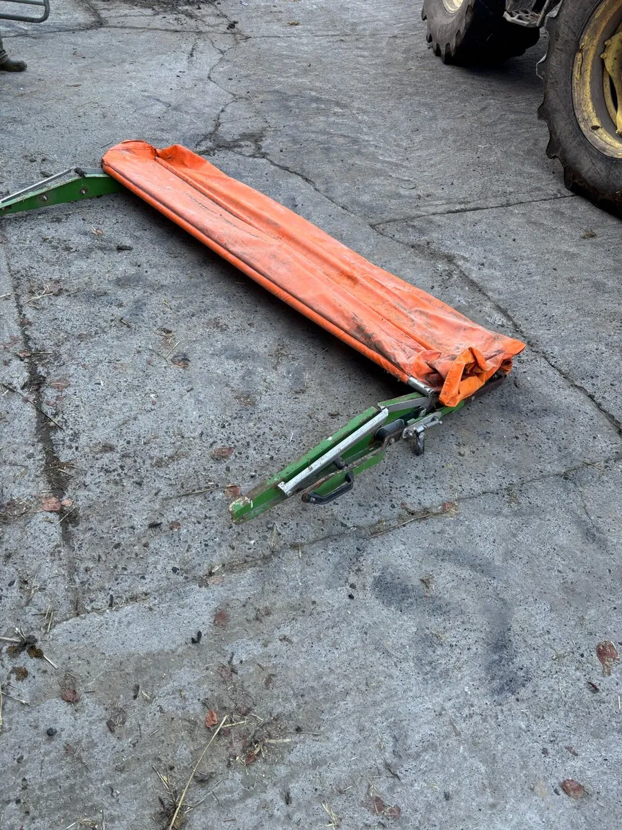 Cover for Amazon fertiliser spreader - Image 1