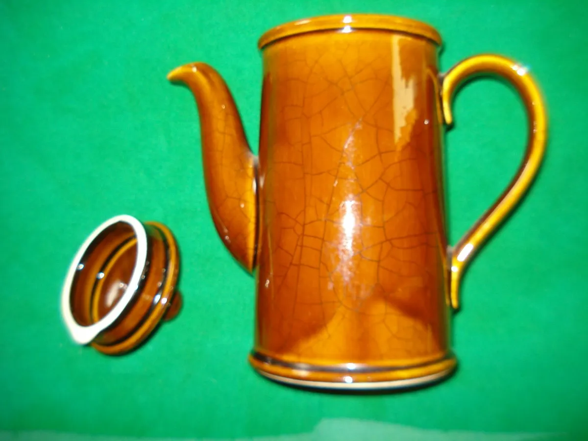 ULSTER CERAMICS GLAZED BROWN TEA POT. - Image 2
