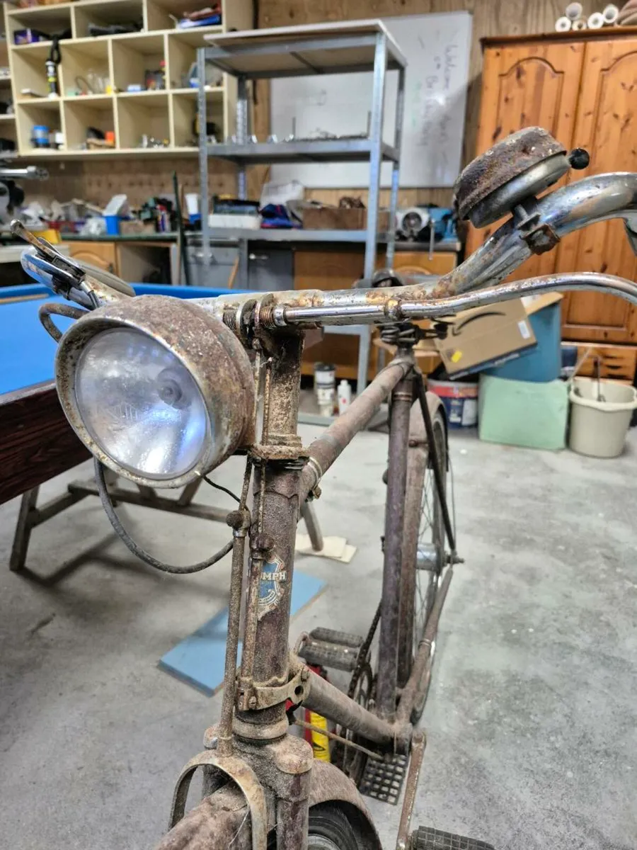 Raleigh bike & vintage drum mower - Image 2