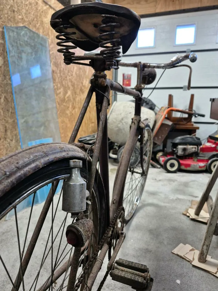 Raleigh bike & vintage drum mower - Image 4