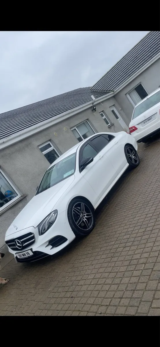 Mercedes e220 auto amg - Image 2