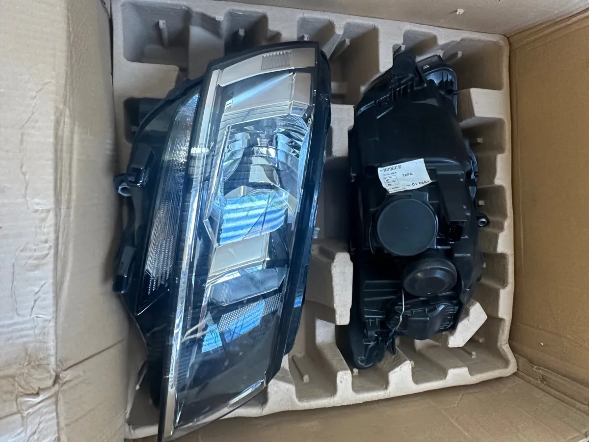 VW transporter HL bumpers and head lights - Image 1