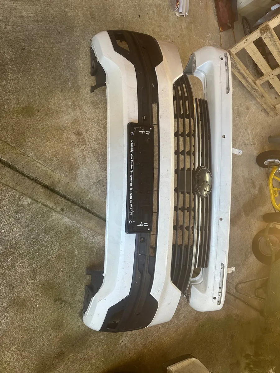 VW transporter HL bumpers and head lights - Image 4