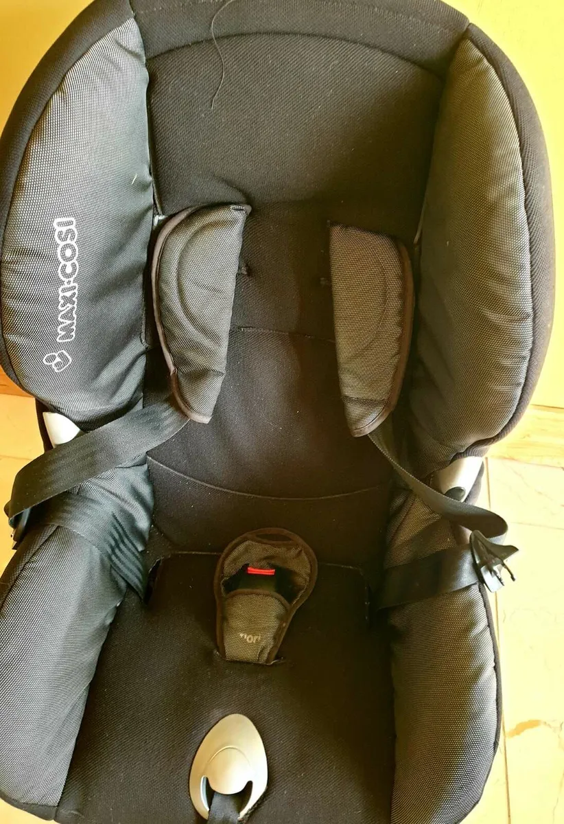 Maxi cosi car seat - Image 1