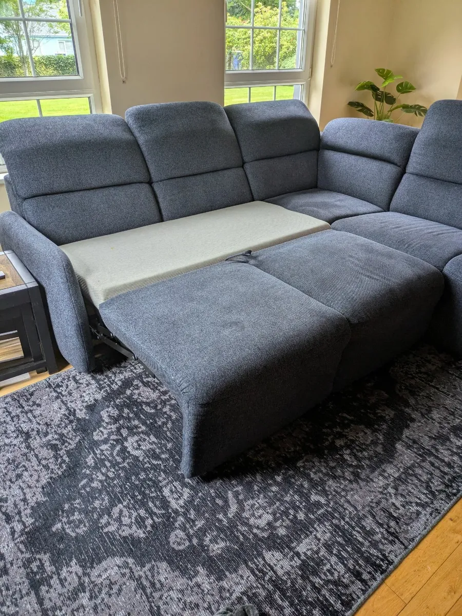 Corner couch with sofabed and storage - Image 2