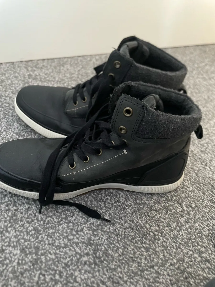 Also Navy High Top Boots with Fleece Collar - Image 4