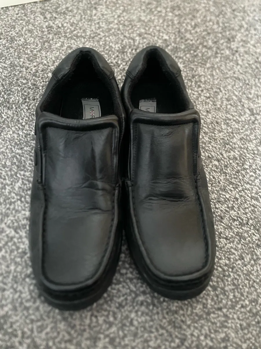 Morgan & Co Black Leather Slip On Shoes - Image 3