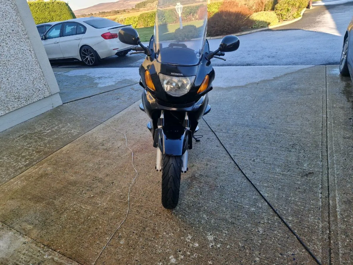 Honda deauville 650 - Image 2