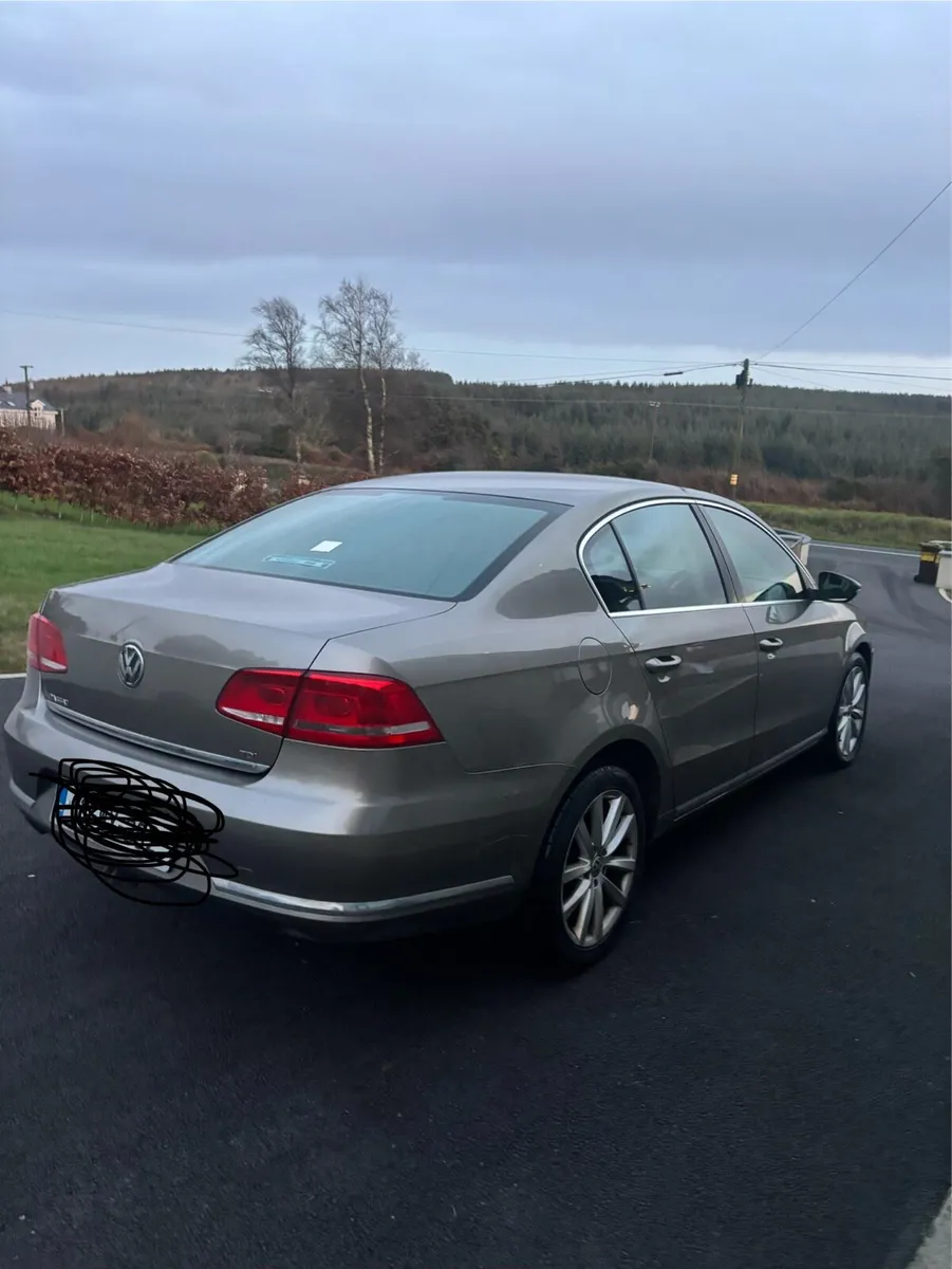 Volkswagen Passat - Image 3