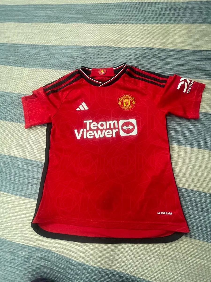 Manchester United kids football jersey - Image 2