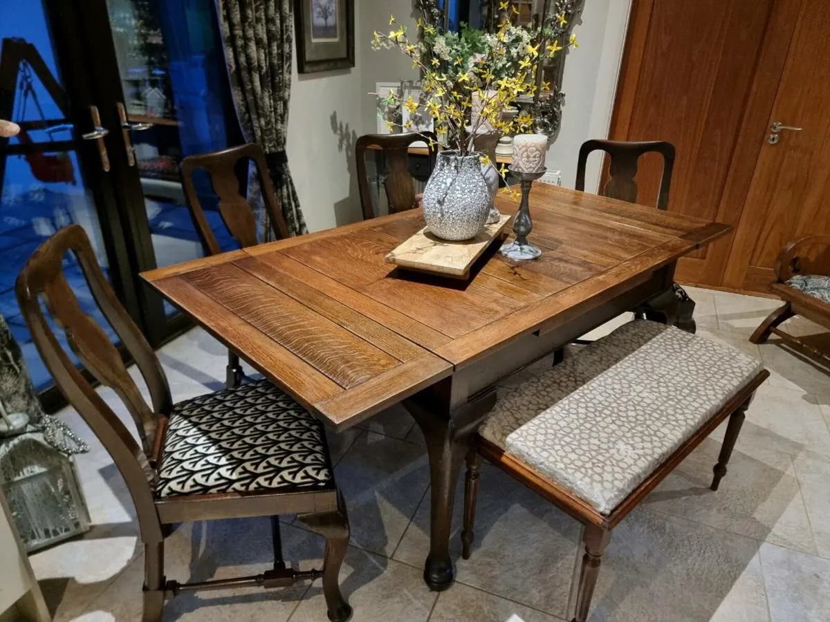 Stunning Oak Extendable Table, Chairs & Bench - Image 1