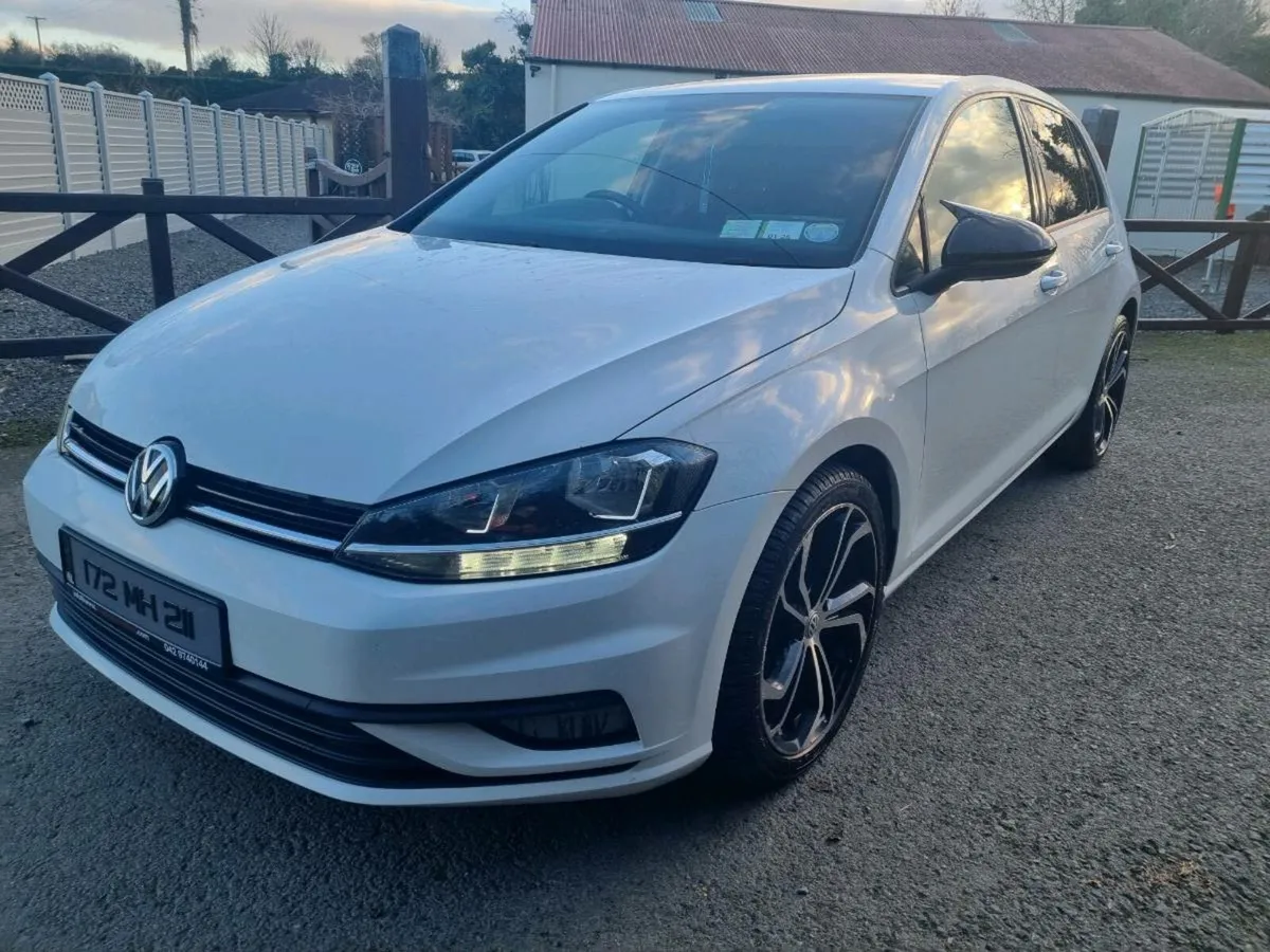 2017 VW Golf 1.6Tdi 5 Door - Image 3