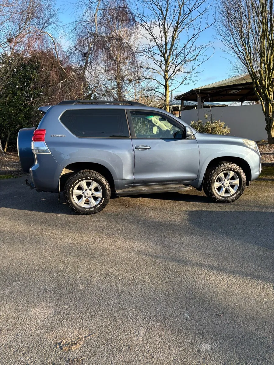 2011 Toyota Landcruiser - Image 2