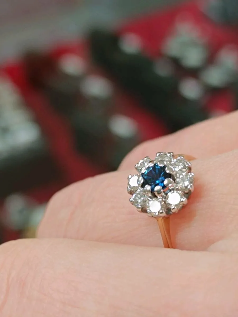 Blue Sapphire & Diamond Daisy Ring ,9k Yellow Gold - Image 3