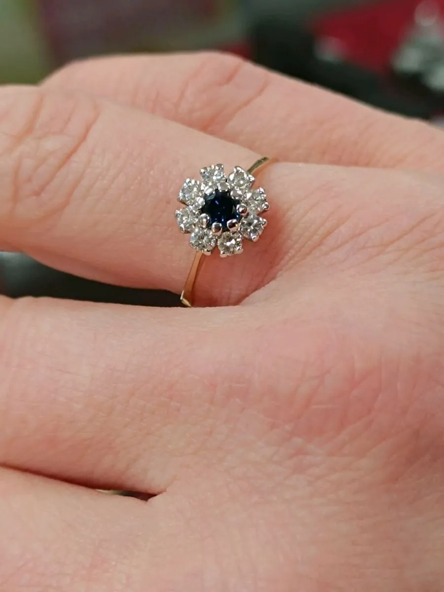 Blue Sapphire & Diamond Daisy Ring ,9k Yellow Gold - Image 4