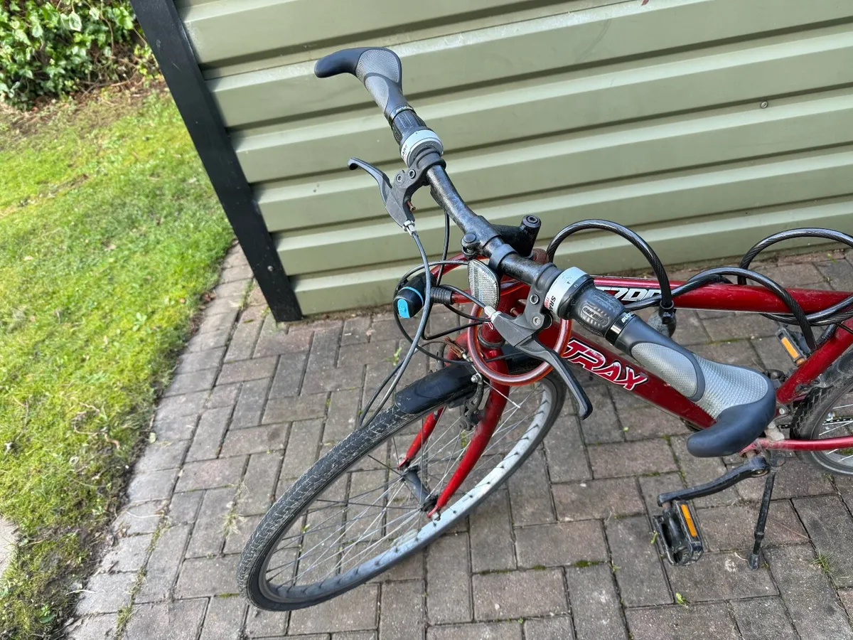 Trax Men's Hybrid Bike - Image 2