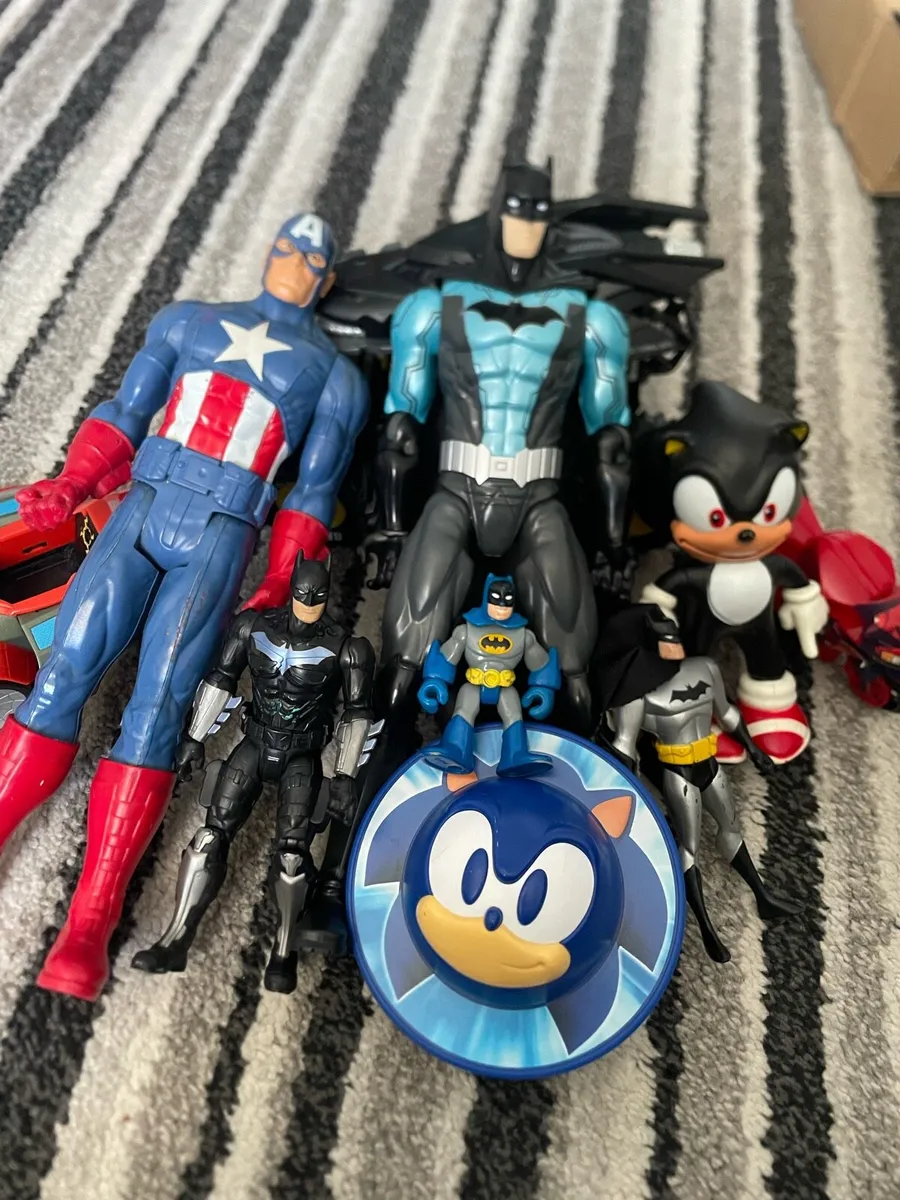 Marvel & Sonic Figures Job Lot 8 Figures - Image 1