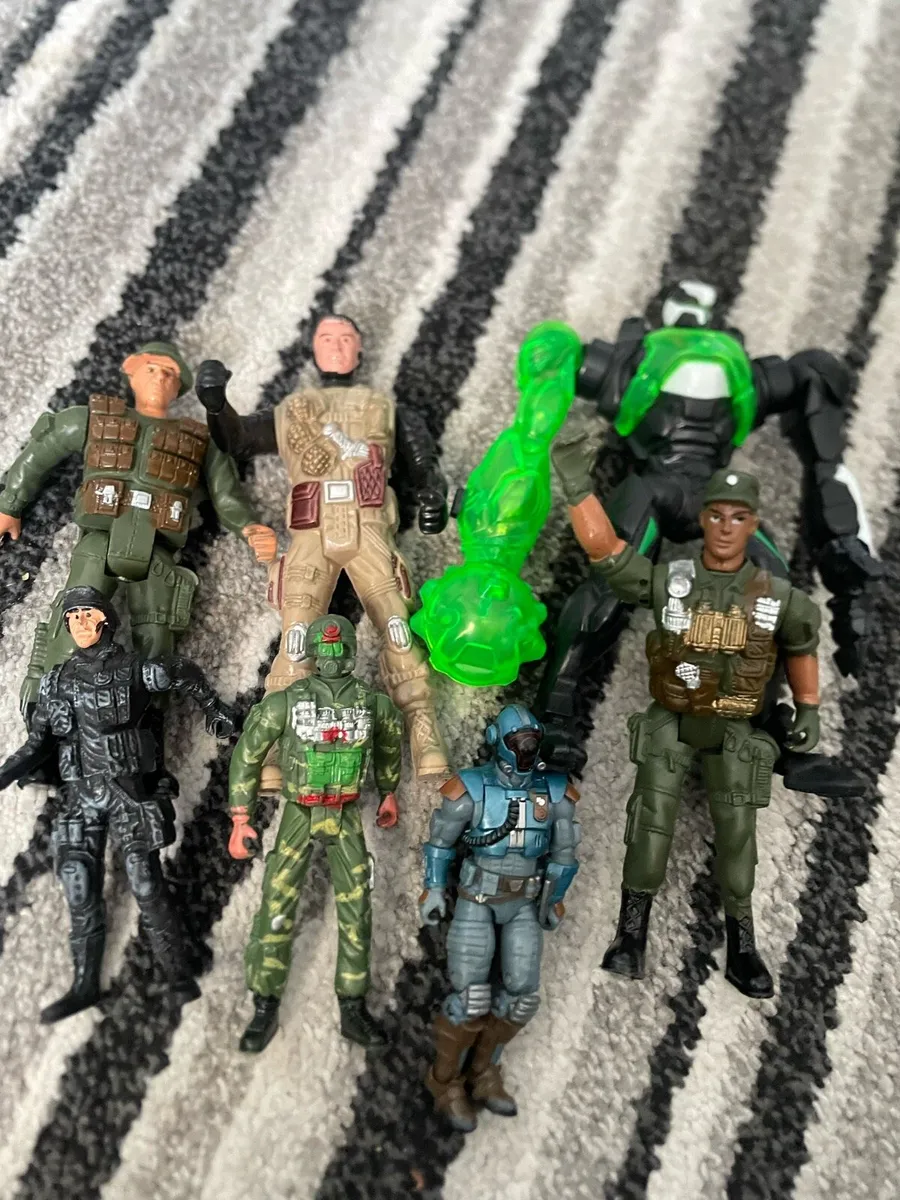 Army & Soldier Figures Job Lot 7 Figures - Image 1