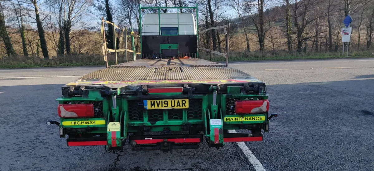 2019 Scania P410 8x2 30ft beavertail/ cheesewedge - Image 4