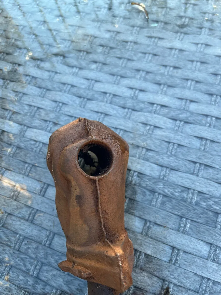 x 2 Wrought Iron Gate Hangs - Image 4