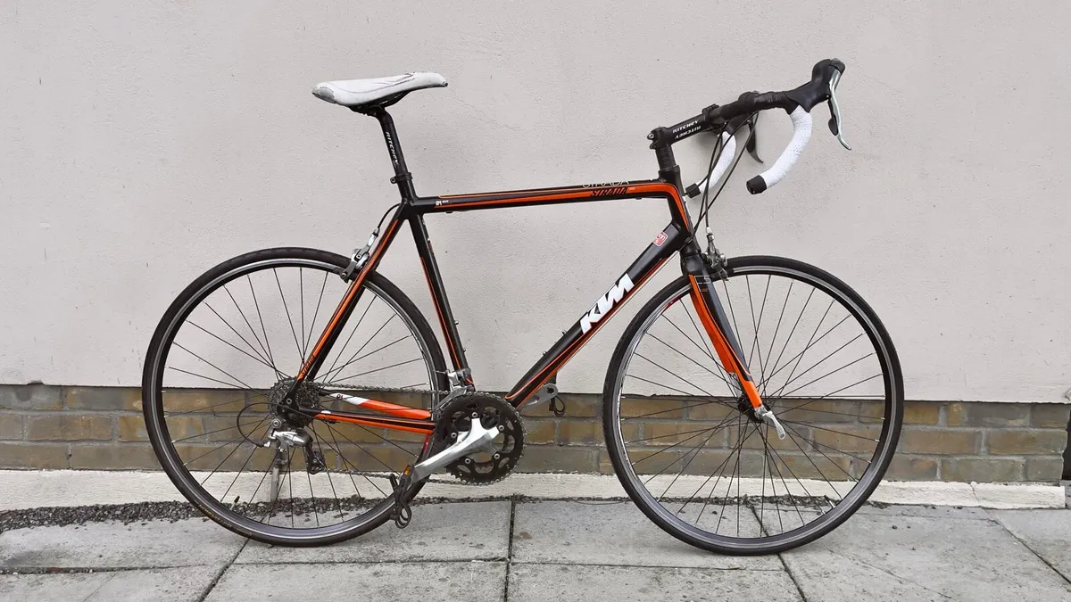 KTM Strada 1000 road bike - Size M - Carbon Fork - Image 1