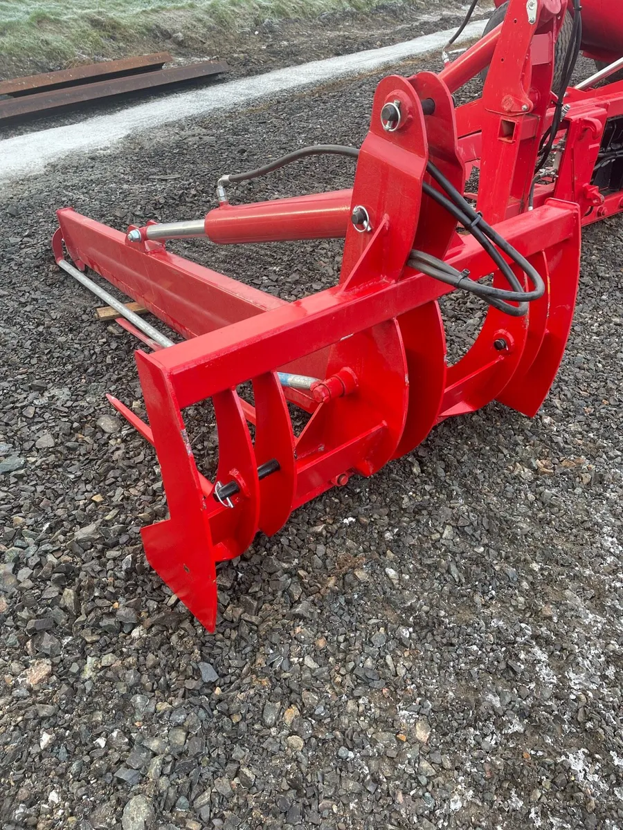 Belmac bale splitter - Image 1