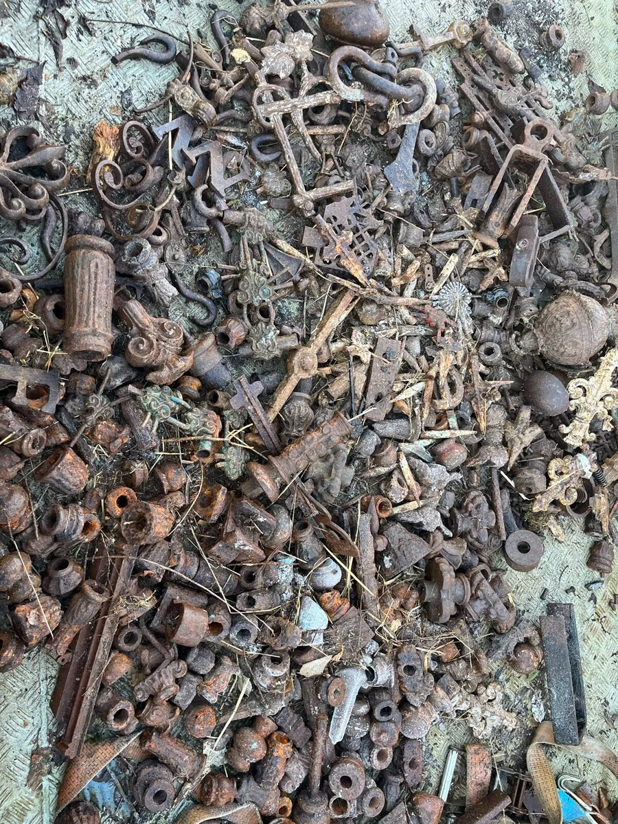 Various antique cast iron pieces