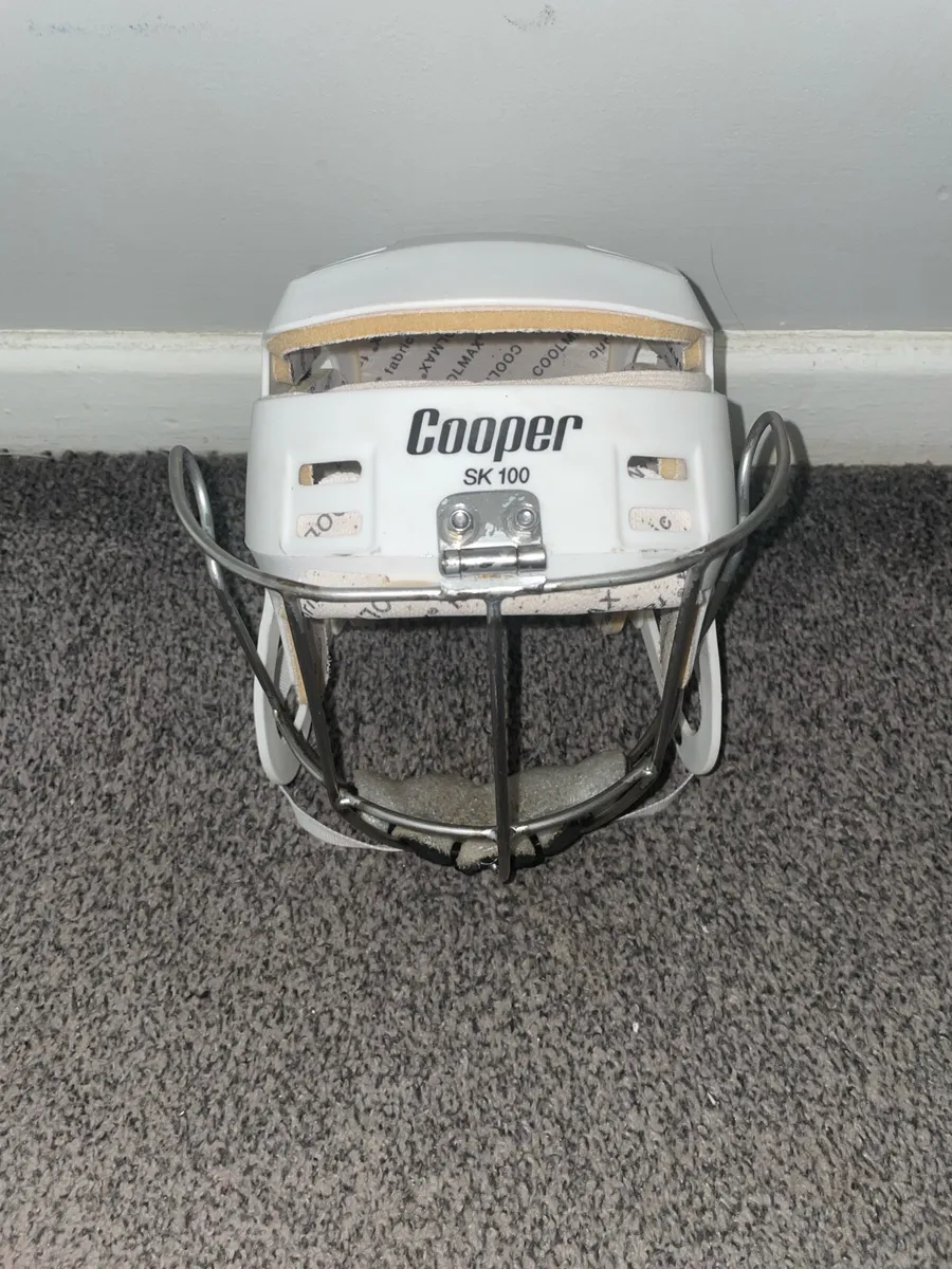 White Cooper hurling helmet - Image 1