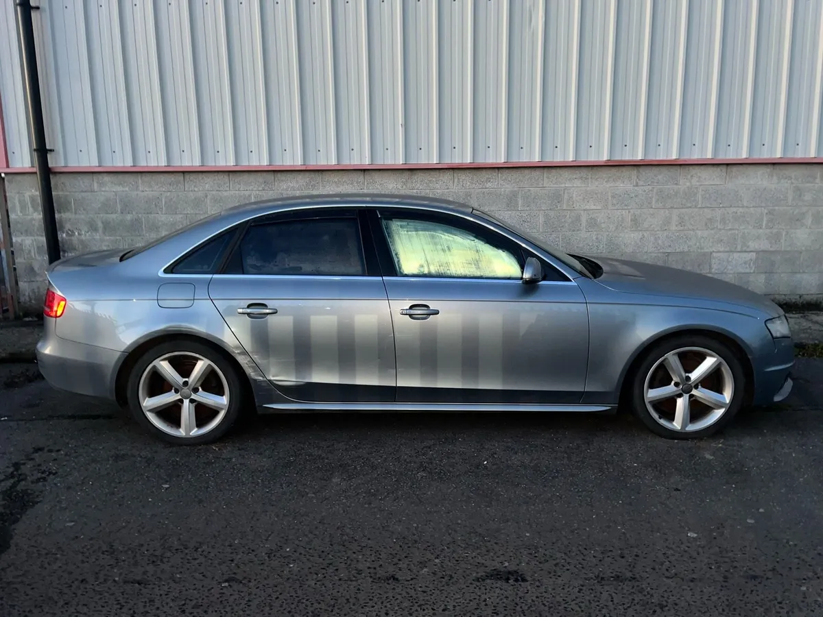 Audi A4 2010 (Not driving) - Image 4