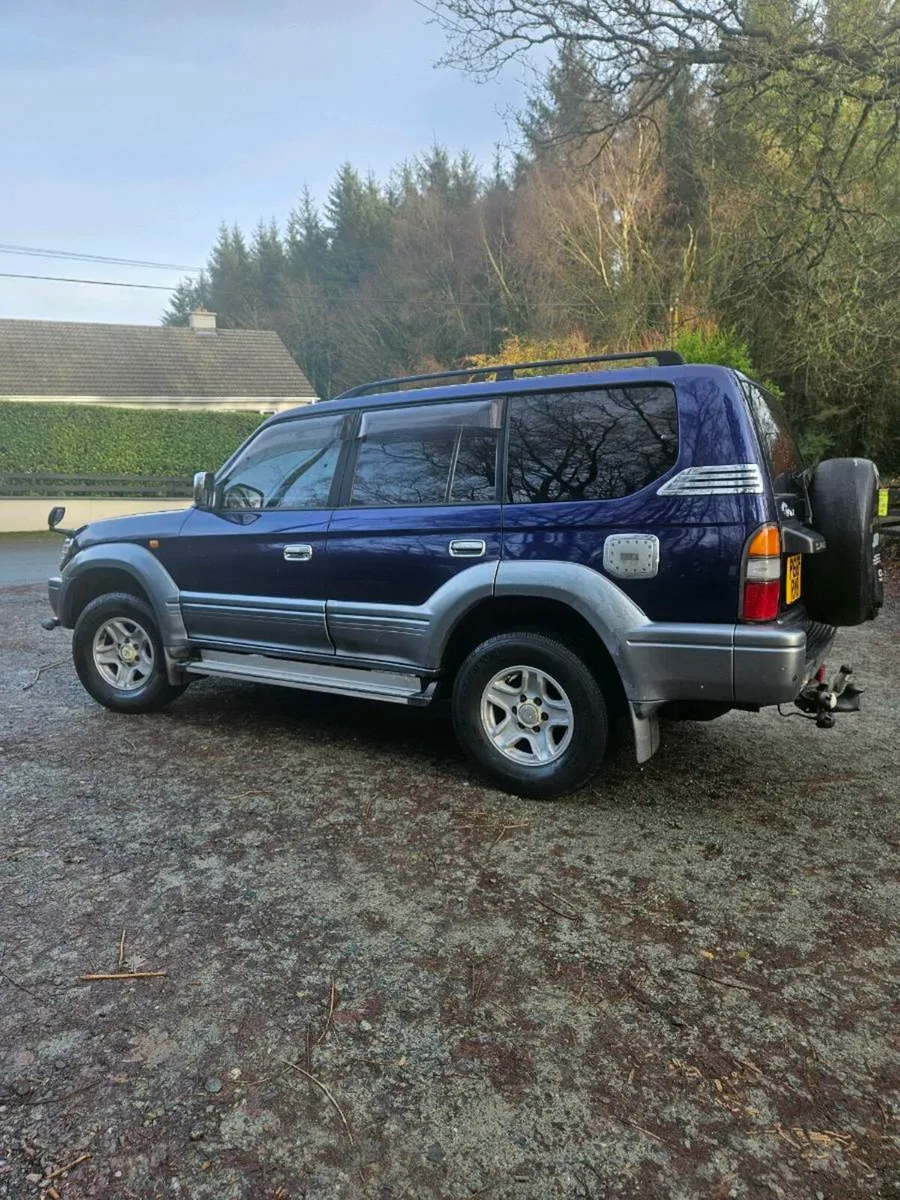 TOYOTA LANDCRUISER PRADO - Image 4