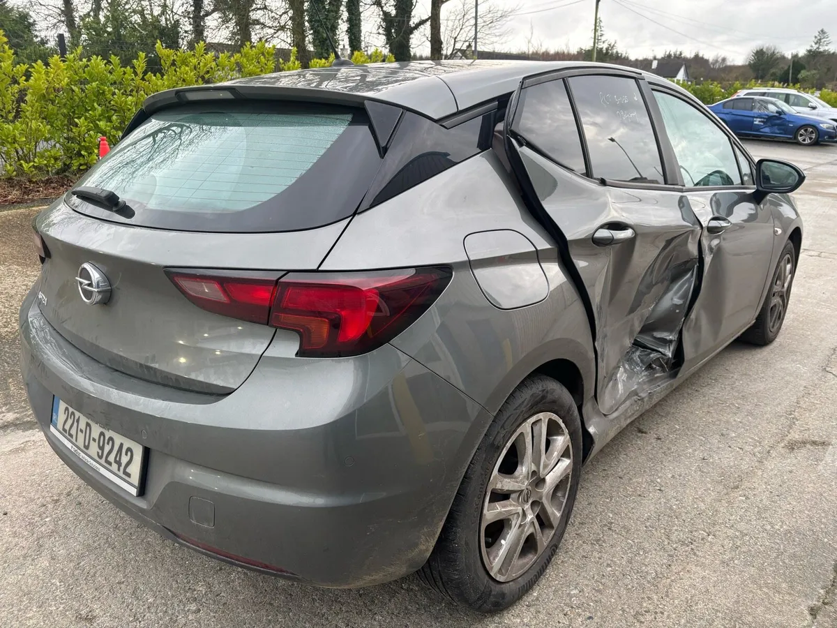 22 Opel Astra Van - Image 4