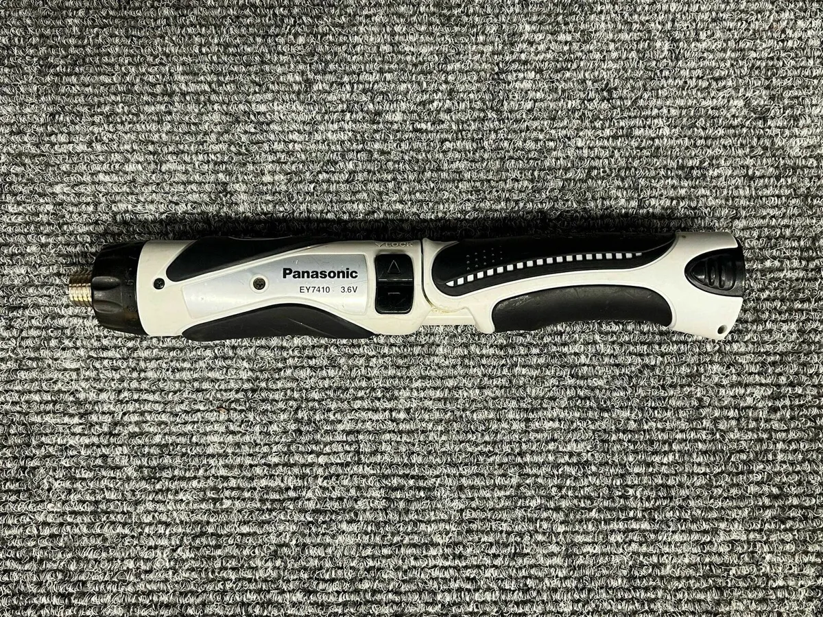 Panasonic Cordless Screwdriver - Image 3
