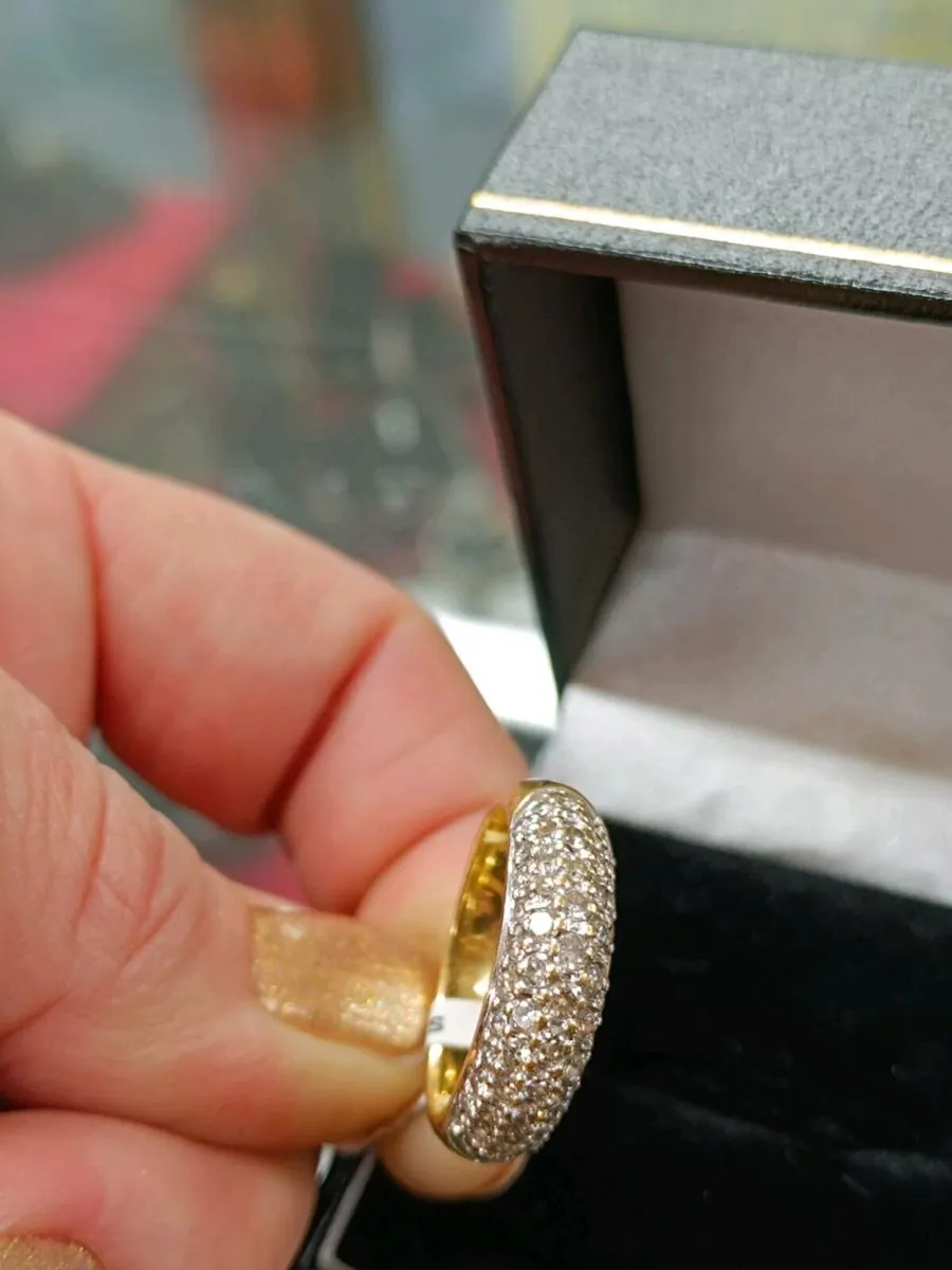 Heavy Diamond Dome Ring, 18k yellow gold - Image 4