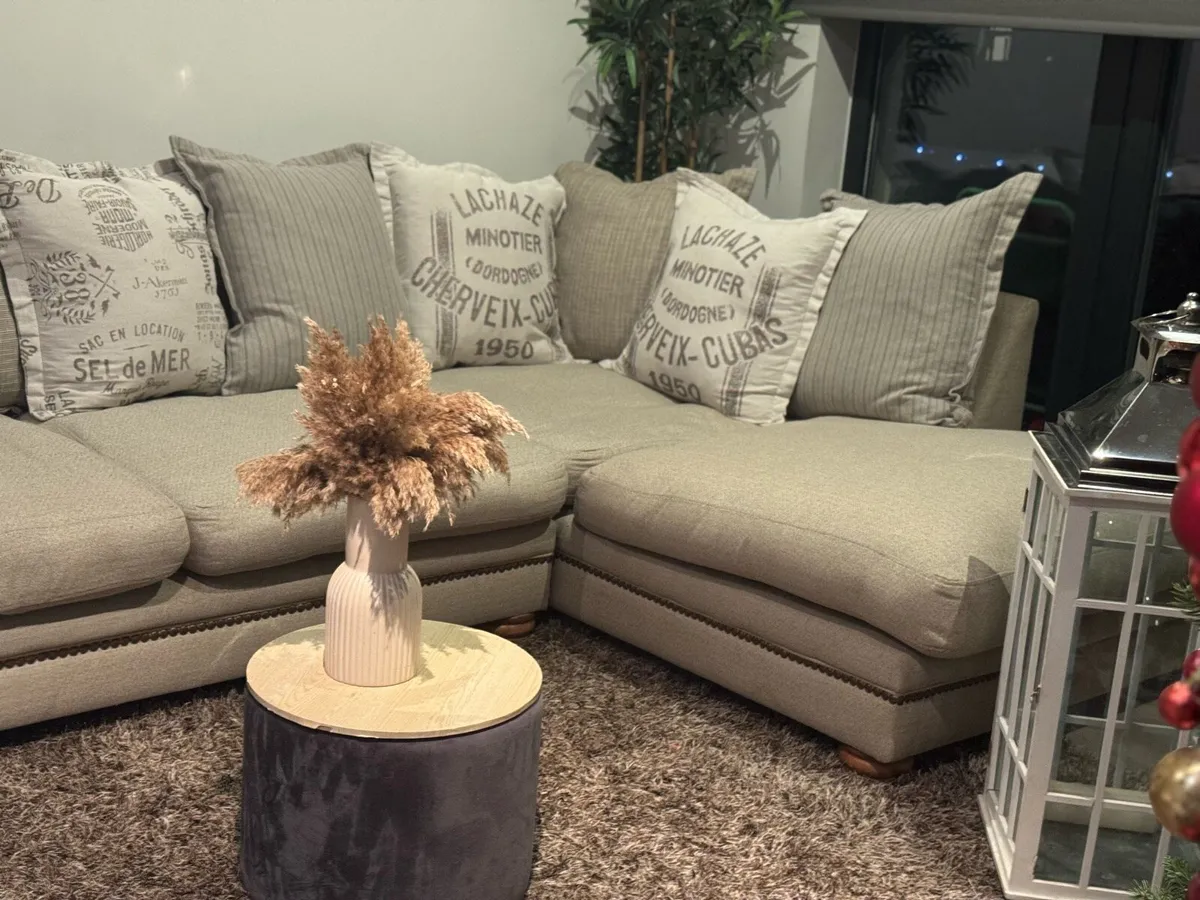 Reduced DFS corner suite+cuddle chair+ footstool - Image 4