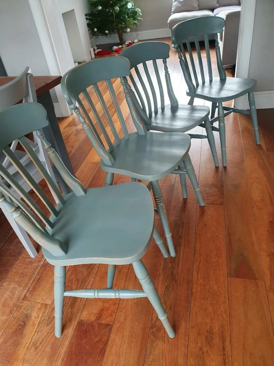 Set of 4 solid wood dining chair - Image 1