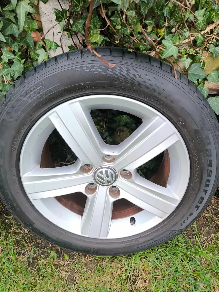VW GOLF Genuine Wheels&Tyres 205/55/16 - Image 2