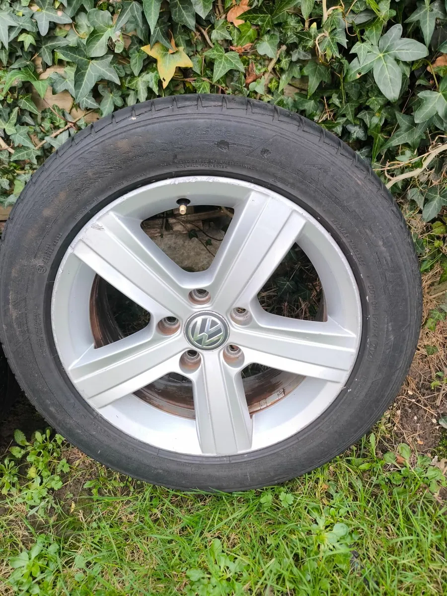 VW GOLF Genuine Wheels&Tyres 205/55/16 - Image 3