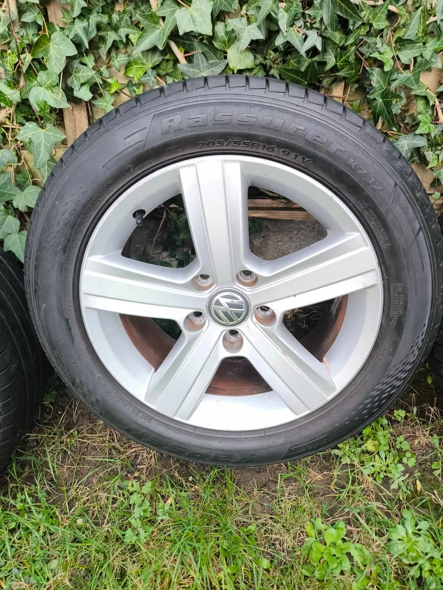 VW GOLF Genuine Wheels&Tyres 205/55/16 - Image 4