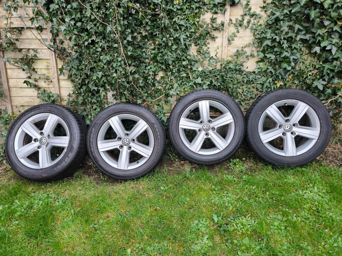 VW GOLF Genuine Wheels&Tyres 205/55/16 - Image 1
