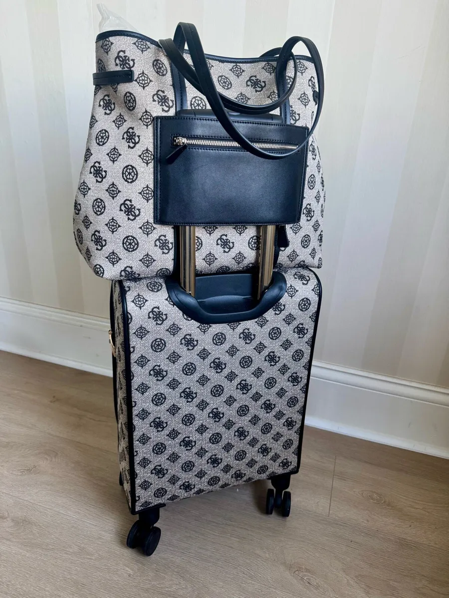 Brand NEW Guess Spinner Suit Case & Tote - Image 3