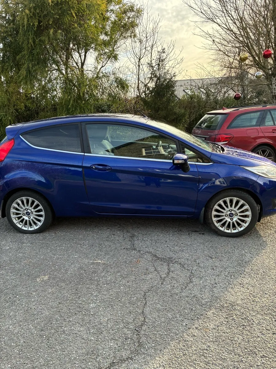 Ford Fiesta 1.0 Zetec Ecoboost 80PS 2013 - Image 2