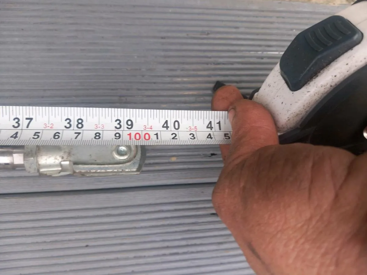 Pneumatic ram for sale - Image 3