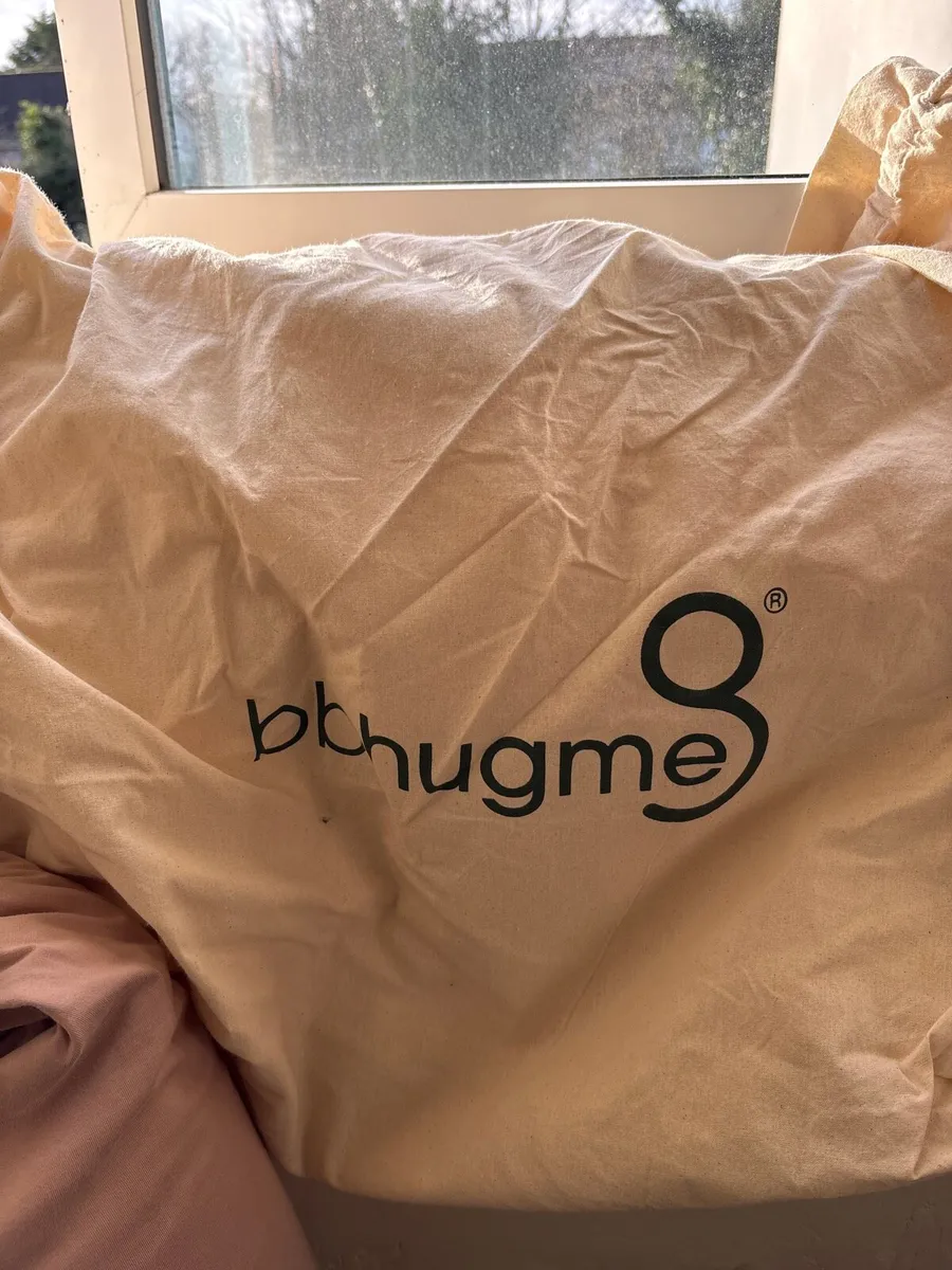 bbhugme pregnancy pillow - Image 3