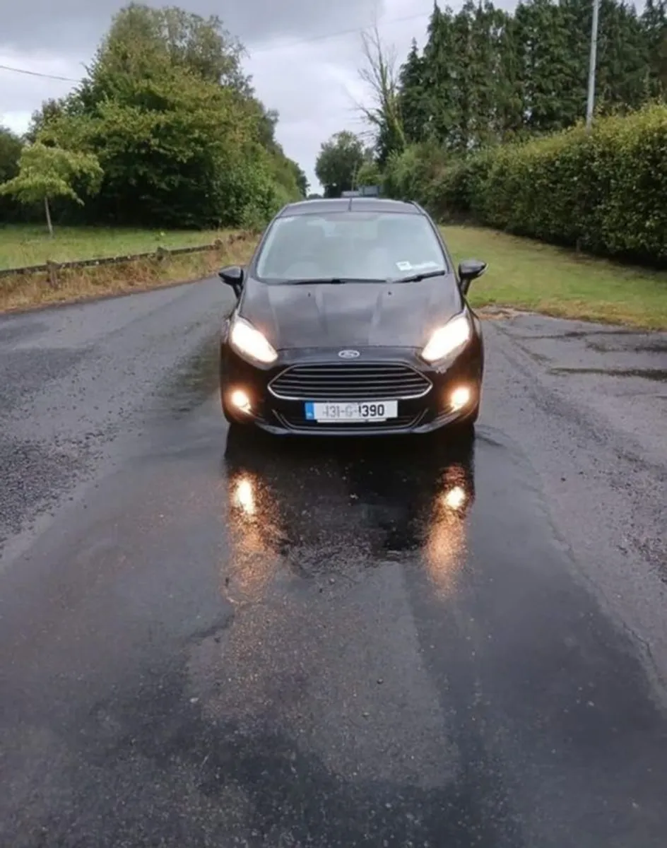 2013 Ford Fiesta Engine Needs Attention - Image 2