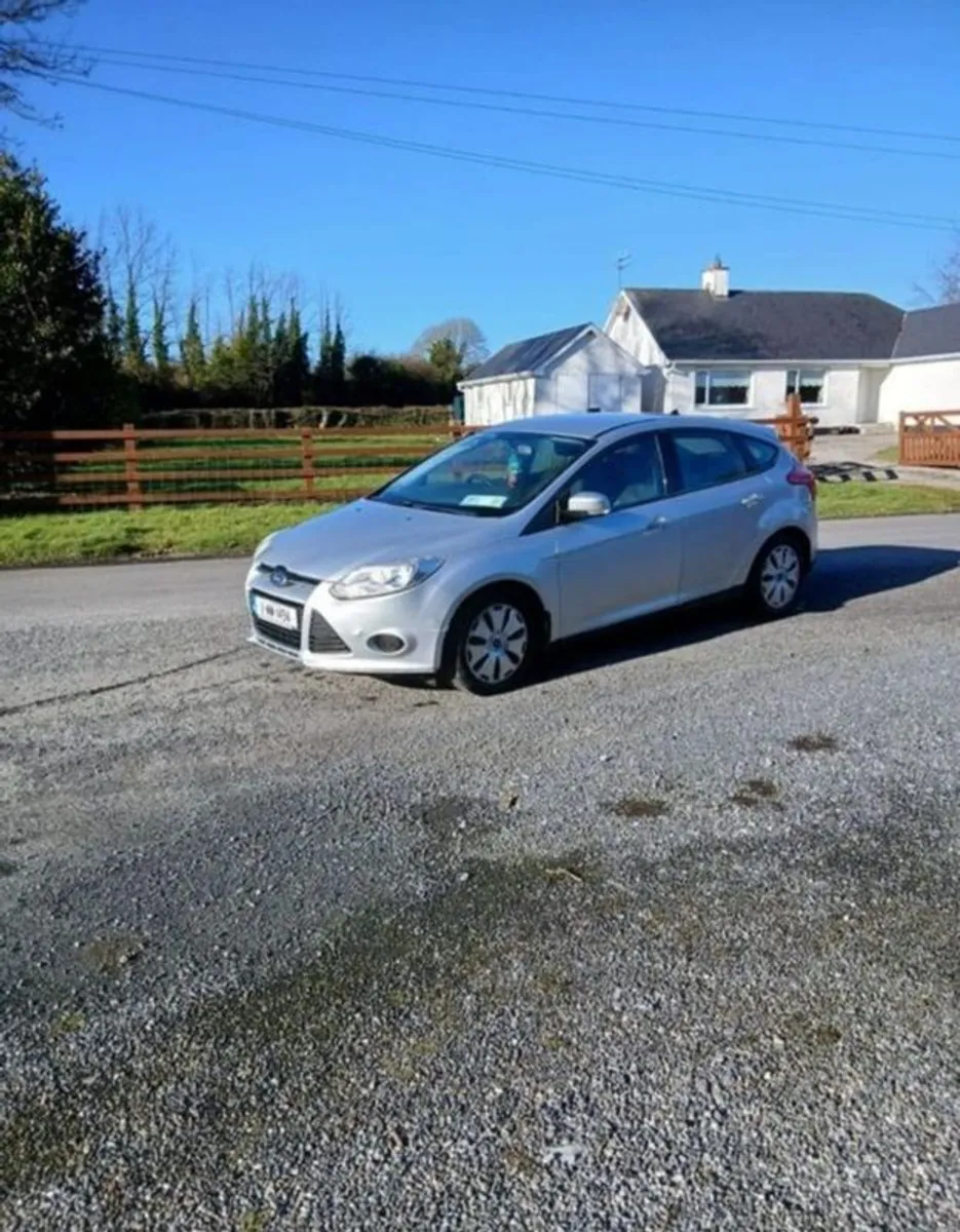 2011 Ford Focus Needs Engine - Image 1